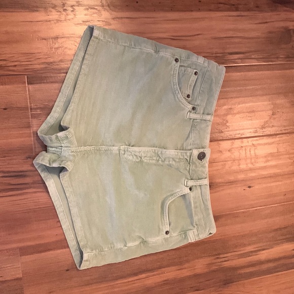 Urban Outfitters Green Corduroy Short Shorts - Picture 3 of 4
